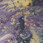 Purple Universe 1 - 70 x 30 cm - Acryl mit Strukturen und Druckfarben auf Leinwand - Sandra Lederer 2024 